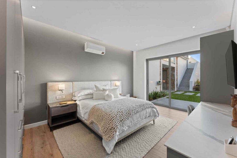 6 Bedroom Property for Sale in Canals Eastern Cape